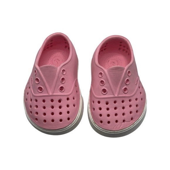 Native Miller Shoes Child Size 4 US Little Kids Pink White Slip-On Lightweight - Picture 2 of 8